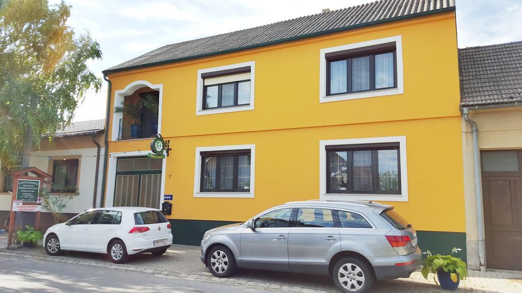 Gaestezimmer Wurm Mönchhof 外观 照片
